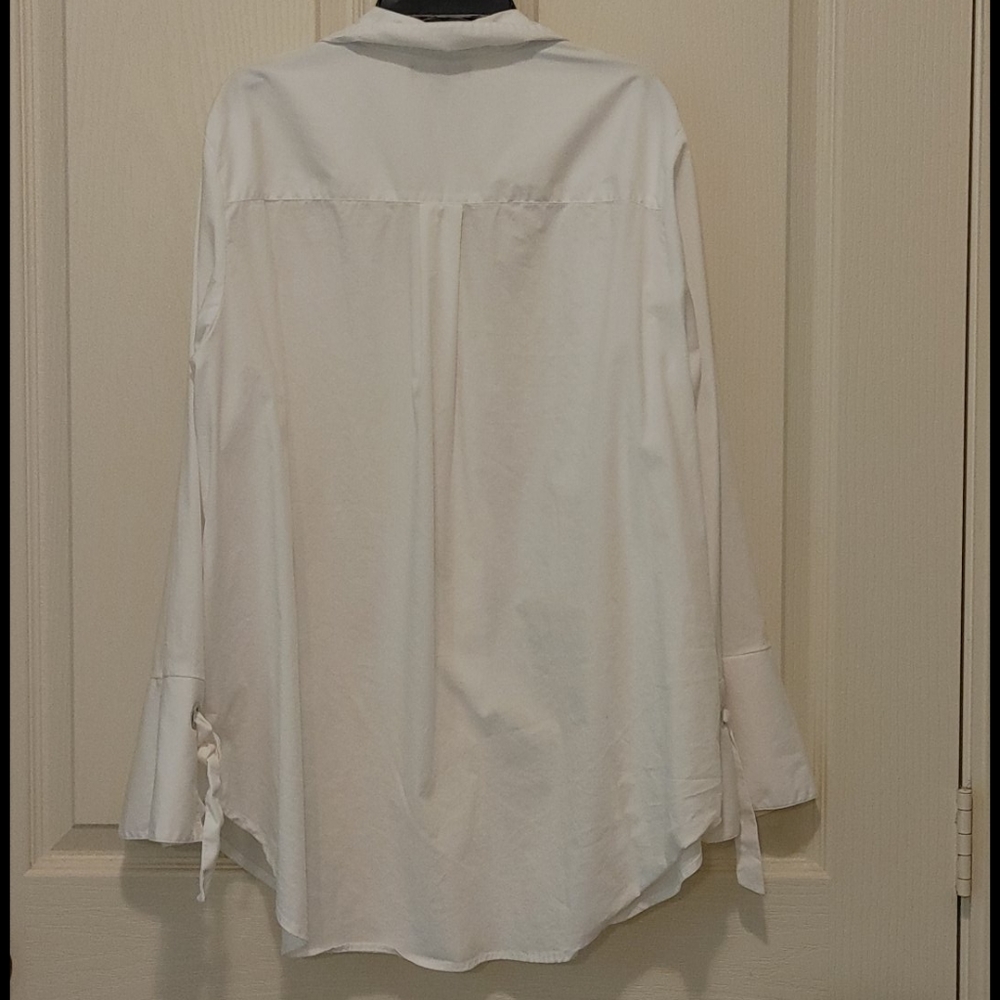 White Blouse - Picture 10 of 10